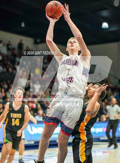Thumbnail 3 in Dublin vs. Bishop O'Dowd (CIF NCS Open Division Final) photogallery.