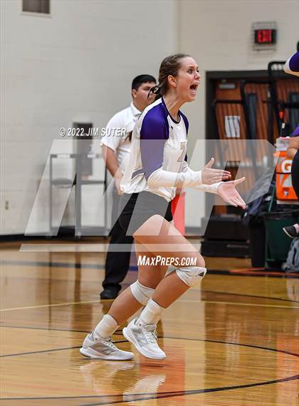 Thumbnail 2 in Shiner vs. Thrall (UIL 2A Region 4 Area Playoff) photogallery.