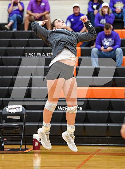 Thumbnail 2 in Shiner vs. Thrall (UIL 2A Region 4 Area Playoff) photogallery.