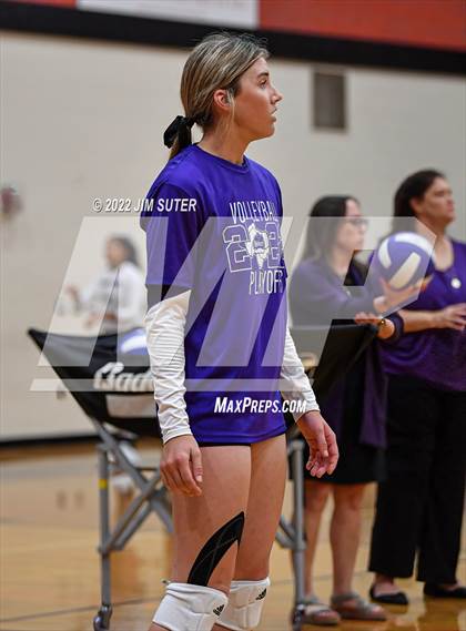 Thumbnail 3 in Shiner vs. Thrall (UIL 2A Region 4 Area Playoff) photogallery.