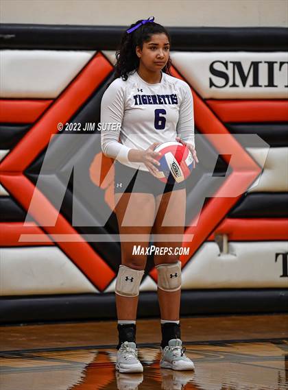 Thumbnail 2 in Shiner vs. Thrall (UIL 2A Region 4 Area Playoff) photogallery.