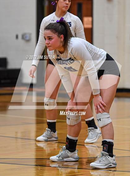 Thumbnail 3 in Shiner vs. Thrall (UIL 2A Region 4 Area Playoff) photogallery.