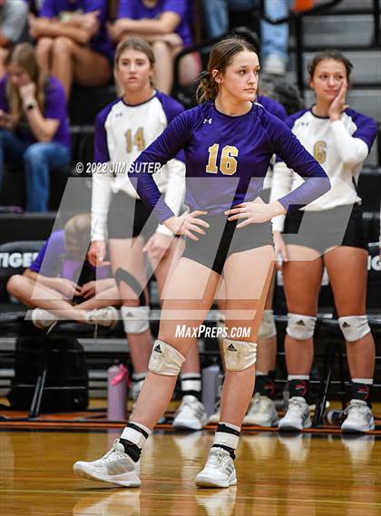 Thumbnail 2 in Shiner vs. Thrall (UIL 2A Region 4 Area Playoff) photogallery.