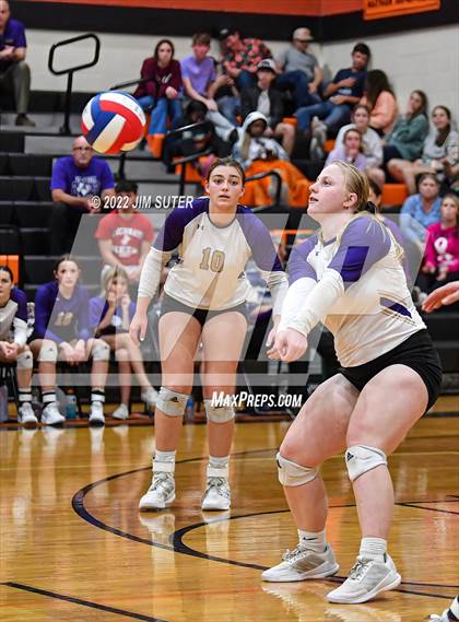 Thumbnail 2 in Shiner vs. Thrall (UIL 2A Region 4 Area Playoff) photogallery.