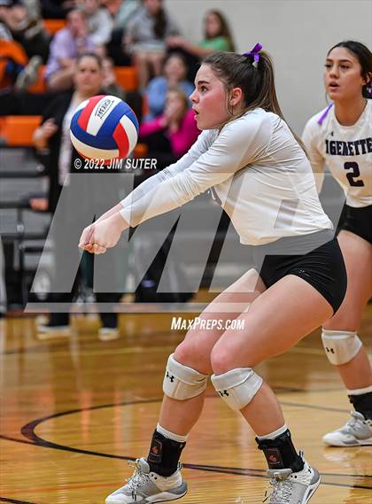 Thumbnail 1 in Shiner vs. Thrall (UIL 2A Region 4 Area Playoff) photogallery.