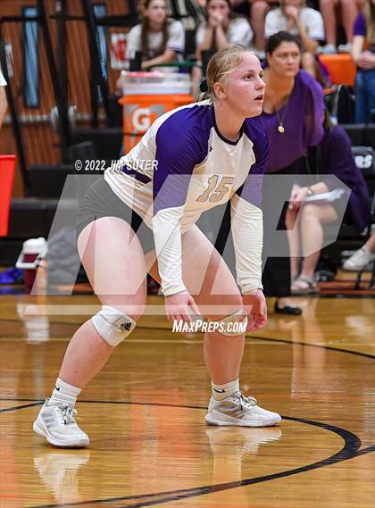 Thumbnail 1 in Shiner vs. Thrall (UIL 2A Region 4 Area Playoff) photogallery.