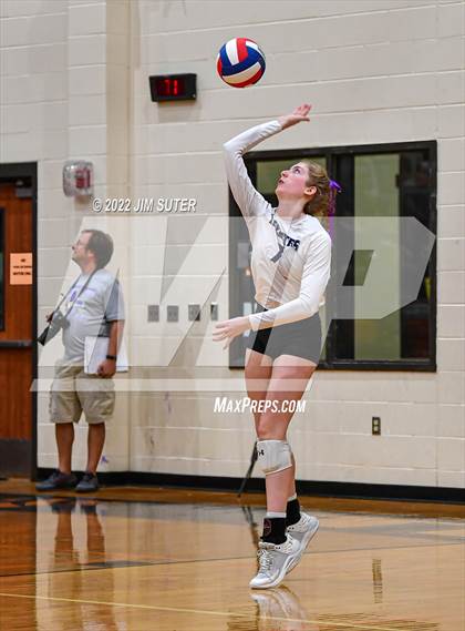 Thumbnail 2 in Shiner vs. Thrall (UIL 2A Region 4 Area Playoff) photogallery.