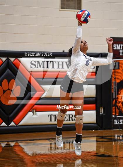 Thumbnail 1 in Shiner vs. Thrall (UIL 2A Region 4 Area Playoff) photogallery.