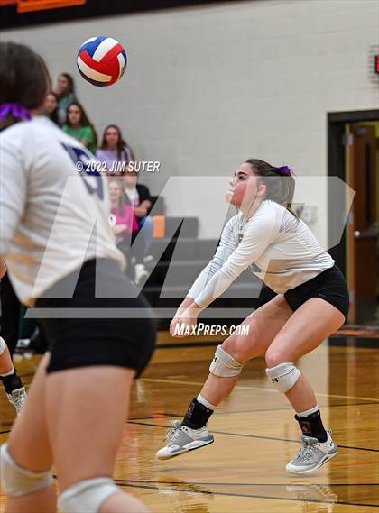 Thumbnail 3 in Shiner vs. Thrall (UIL 2A Region 4 Area Playoff) photogallery.