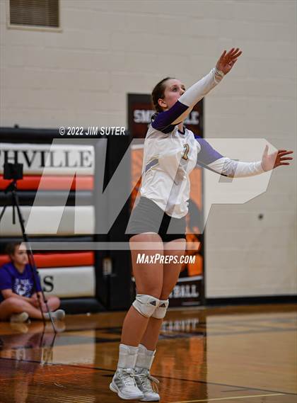 Thumbnail 1 in Shiner vs. Thrall (UIL 2A Region 4 Area Playoff) photogallery.
