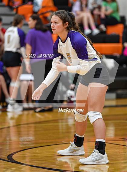 Thumbnail 2 in Shiner vs. Thrall (UIL 2A Region 4 Area Playoff) photogallery.
