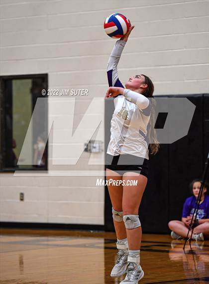 Thumbnail 1 in Shiner vs. Thrall (UIL 2A Region 4 Area Playoff) photogallery.