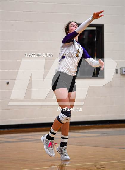 Thumbnail 1 in Shiner vs. Thrall (UIL 2A Region 4 Area Playoff) photogallery.