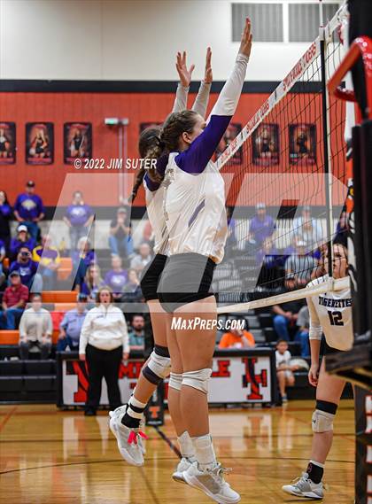 Thumbnail 2 in Shiner vs. Thrall (UIL 2A Region 4 Area Playoff) photogallery.