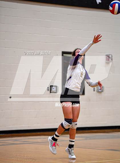 Thumbnail 2 in Shiner vs. Thrall (UIL 2A Region 4 Area Playoff) photogallery.