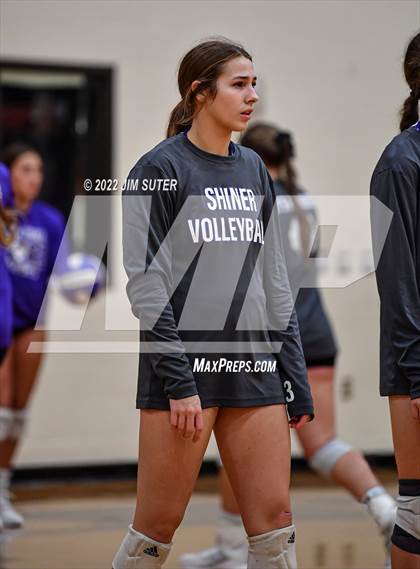 Thumbnail 3 in Shiner vs. Thrall (UIL 2A Region 4 Area Playoff) photogallery.
