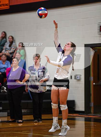 Thumbnail 3 in Shiner vs. Thrall (UIL 2A Region 4 Area Playoff) photogallery.