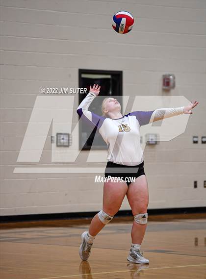 Thumbnail 3 in Shiner vs. Thrall (UIL 2A Region 4 Area Playoff) photogallery.