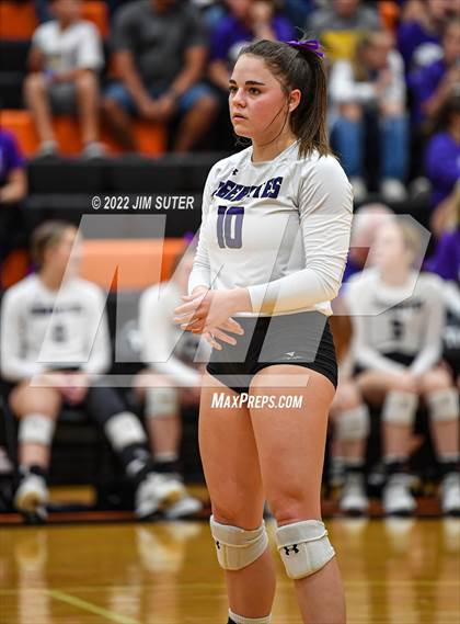 Thumbnail 1 in Shiner vs. Thrall (UIL 2A Region 4 Area Playoff) photogallery.