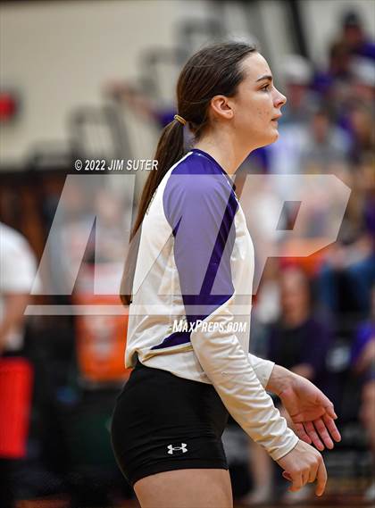 Thumbnail 3 in Shiner vs. Thrall (UIL 2A Region 4 Area Playoff) photogallery.