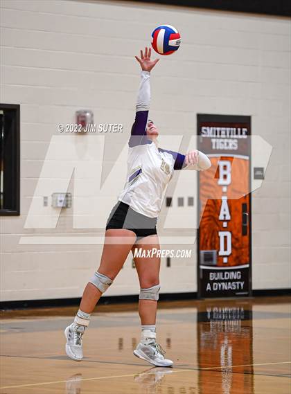 Thumbnail 2 in Shiner vs. Thrall (UIL 2A Region 4 Area Playoff) photogallery.