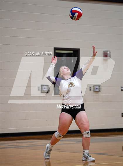 Thumbnail 2 in Shiner vs. Thrall (UIL 2A Region 4 Area Playoff) photogallery.