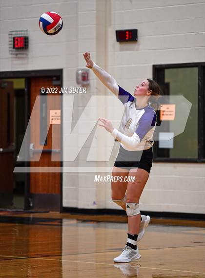 Thumbnail 1 in Shiner vs. Thrall (UIL 2A Region 4 Area Playoff) photogallery.