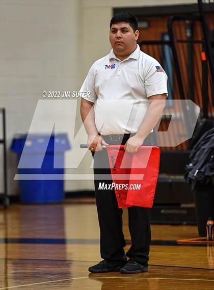 Thumbnail 3 in Shiner vs. Thrall (UIL 2A Region 4 Area Playoff) photogallery.