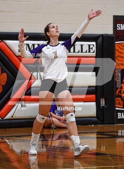 Thumbnail 3 in Shiner vs. Thrall (UIL 2A Region 4 Area Playoff) photogallery.
