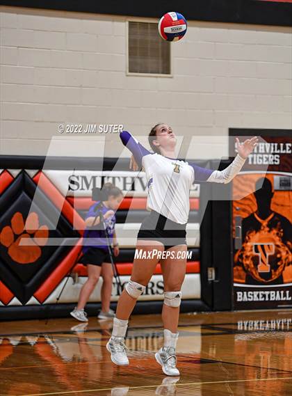 Thumbnail 3 in Shiner vs. Thrall (UIL 2A Region 4 Area Playoff) photogallery.