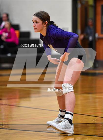 Thumbnail 1 in Shiner vs. Thrall (UIL 2A Region 4 Area Playoff) photogallery.