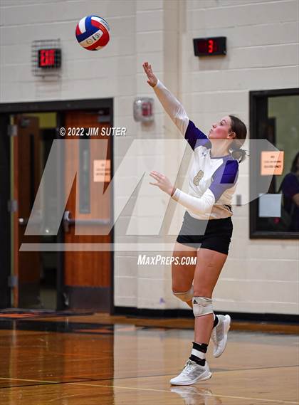 Thumbnail 3 in Shiner vs. Thrall (UIL 2A Region 4 Area Playoff) photogallery.