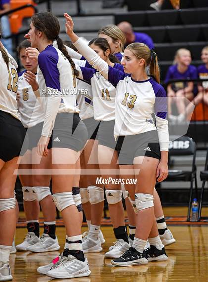 Thumbnail 1 in Shiner vs. Thrall (UIL 2A Region 4 Area Playoff) photogallery.