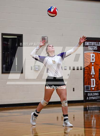 Thumbnail 1 in Shiner vs. Thrall (UIL 2A Region 4 Area Playoff) photogallery.