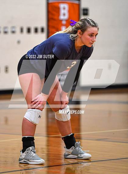Thumbnail 1 in Shiner vs. Thrall (UIL 2A Region 4 Area Playoff) photogallery.