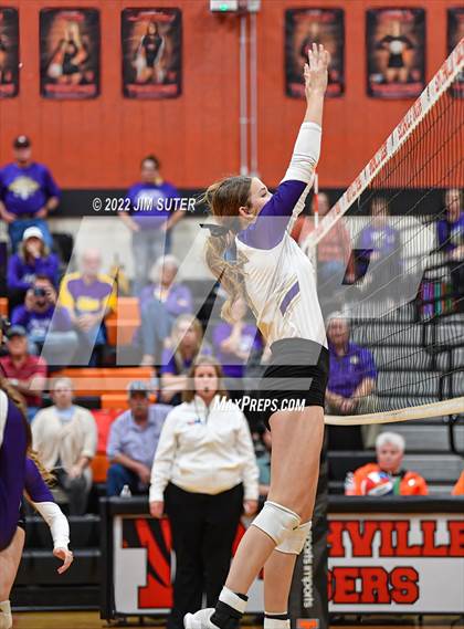 Thumbnail 2 in Shiner vs. Thrall (UIL 2A Region 4 Area Playoff) photogallery.