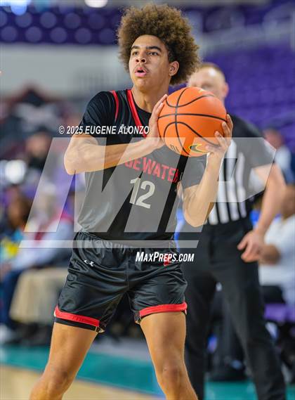 Thumbnail 2 in Edgewater vs. Mater Dei (City of Palms Classic) photogallery.