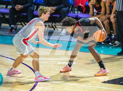 Thumbnail 2 in Edgewater vs. Mater Dei (City of Palms Classic) photogallery.