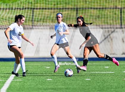 Thumbnail 1 in St. Francis vs. Granite Bay (CIF SJS Division 2 Final) photogallery.