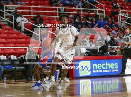 Thumbnail 2 in Beaumont United vs. West Brook photogallery.