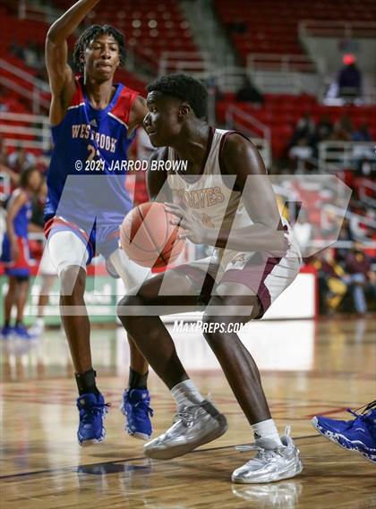 Thumbnail 3 in Beaumont United vs. West Brook photogallery.