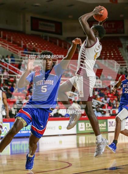 Thumbnail 1 in Beaumont United vs. West Brook photogallery.