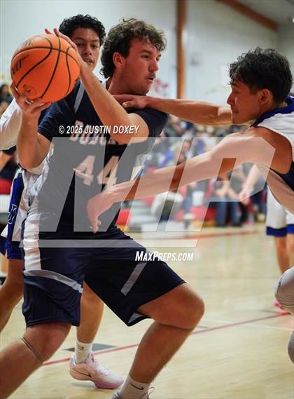Thumbnail 2 in Jackpot vs. White Pine photogallery.