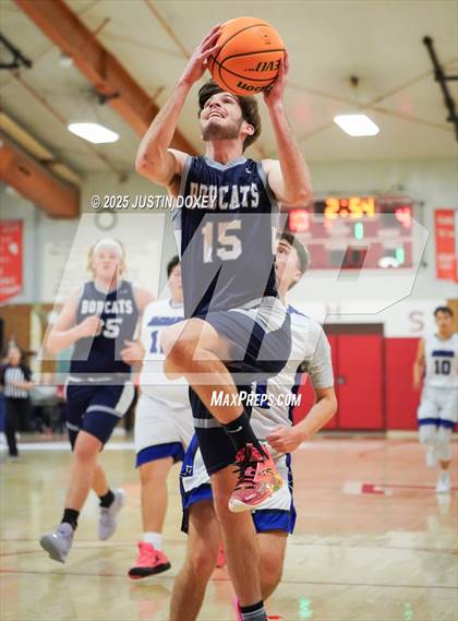 Thumbnail 1 in Jackpot vs. White Pine photogallery.