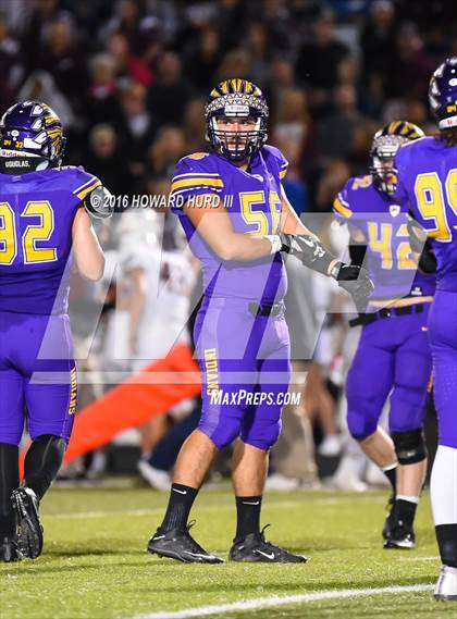 Thumbnail 2 in Sanger vs. Brownwood (UIL 4A Bi-District) photogallery.