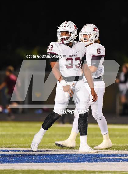 Thumbnail 2 in Sanger vs. Brownwood (UIL 4A Bi-District) photogallery.