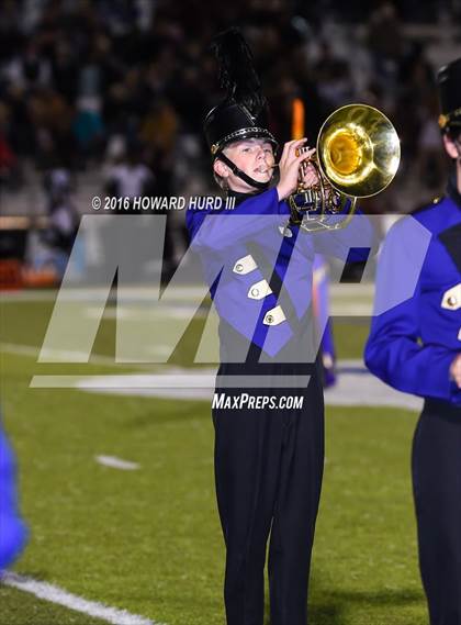Thumbnail 1 in Sanger vs. Brownwood (UIL 4A Bi-District) photogallery.