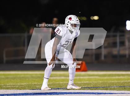 Thumbnail 2 in Sanger vs. Brownwood (UIL 4A Bi-District) photogallery.