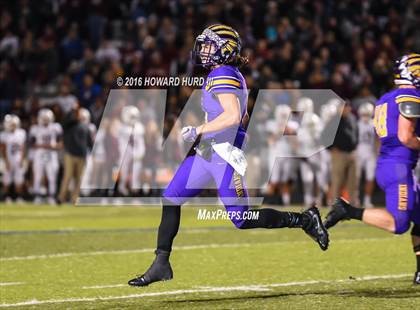 Thumbnail 1 in Sanger vs. Brownwood (UIL 4A Bi-District) photogallery.