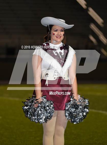 Thumbnail 1 in Sanger vs. Brownwood (UIL 4A Bi-District) photogallery.
